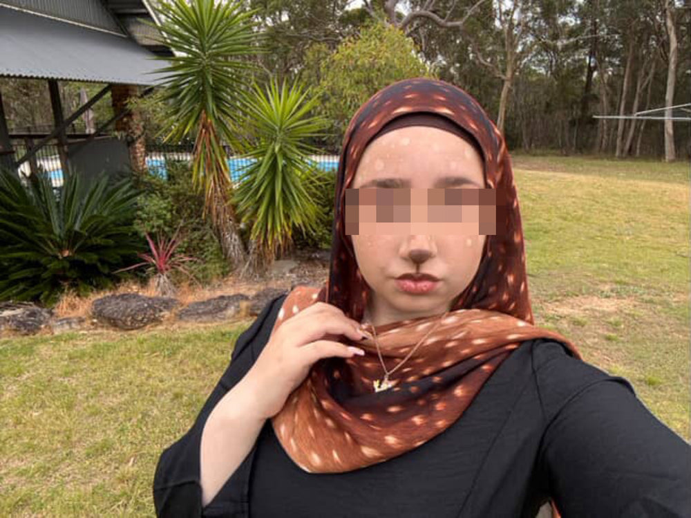 <p>Worn with Love. Shared with Grace.</p>